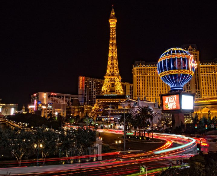 10 Penyewaan Hotel Teratas untuk Liburan di Jantung Las Vegas