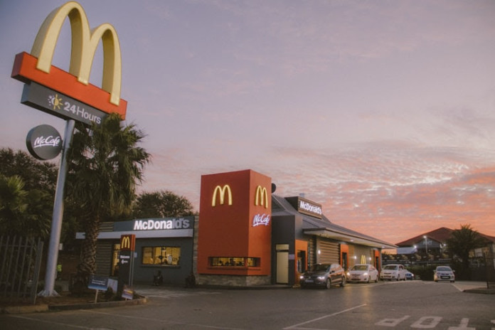 Alasan Berinvestasi dalam Waralaba McDonald untuk Dijual dan Pertanyaan yang Sering Diajukan