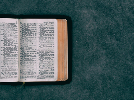 5 Kisah Alkitab Terbaik Untuk Orang Dewasa