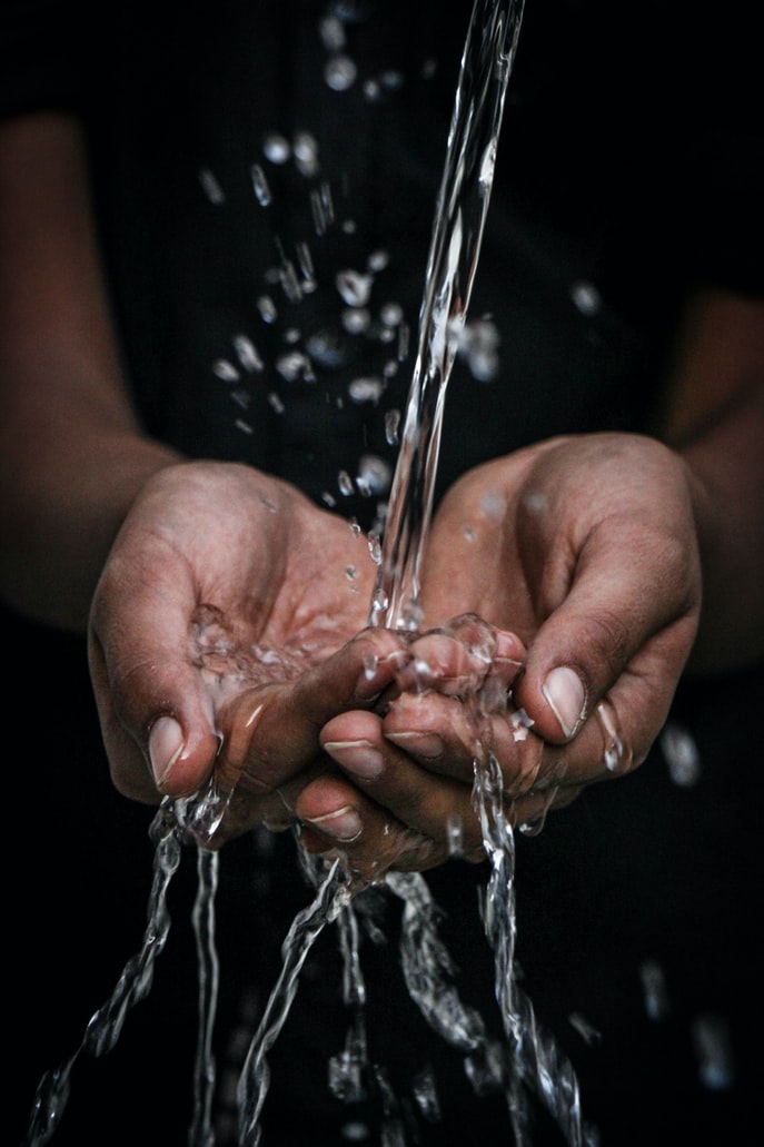 4 Alasan Teratas Air Anda Berbau dan Apa yang Harus Dilakukan Tentang Itu