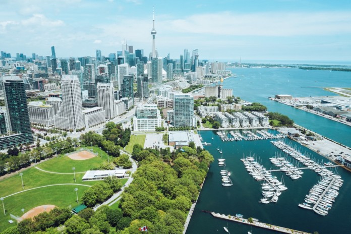 6 Teratas Lingkungan Terbaik Ramah Keluarga di Toronto