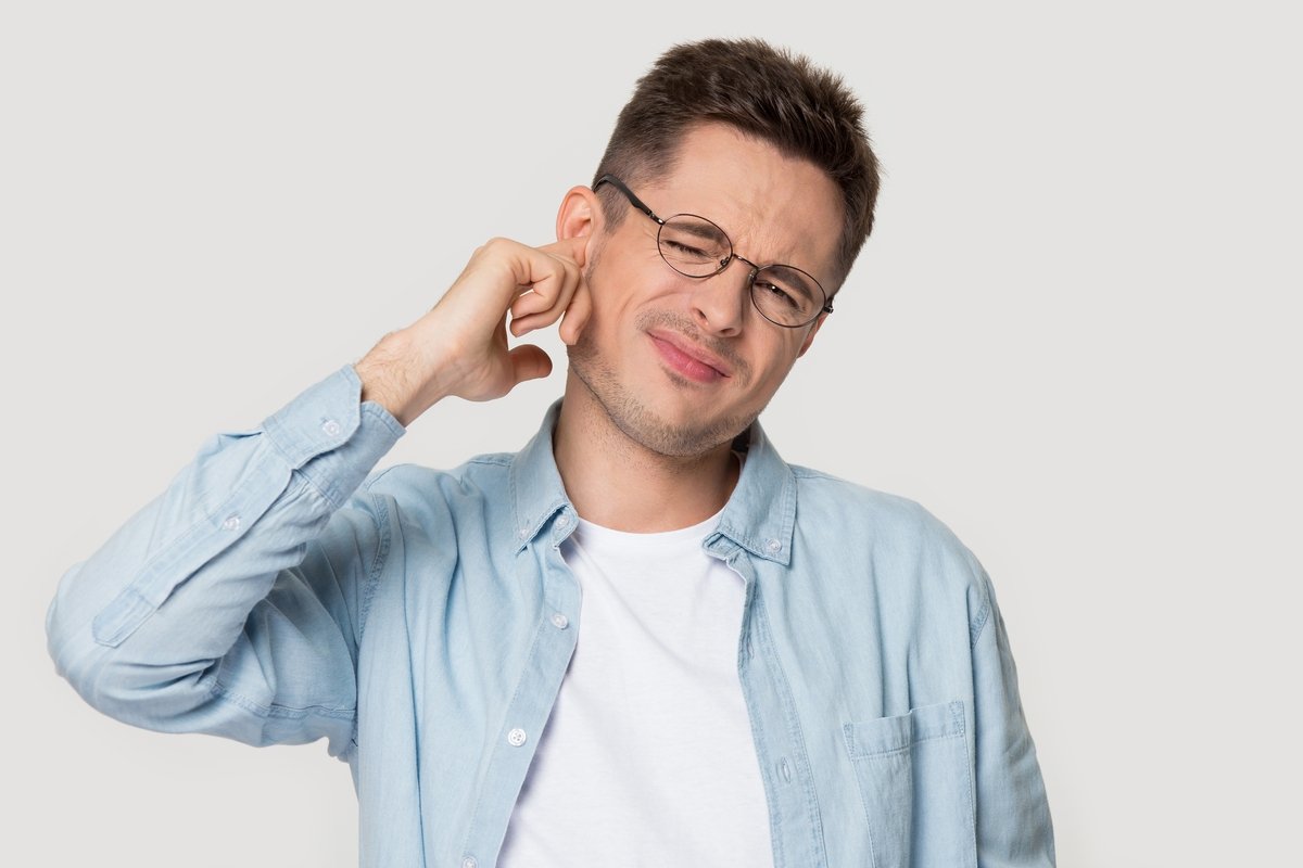 Telinga gatal: 6 penyebab utama (dan apa yang harus dilakukan)_0
