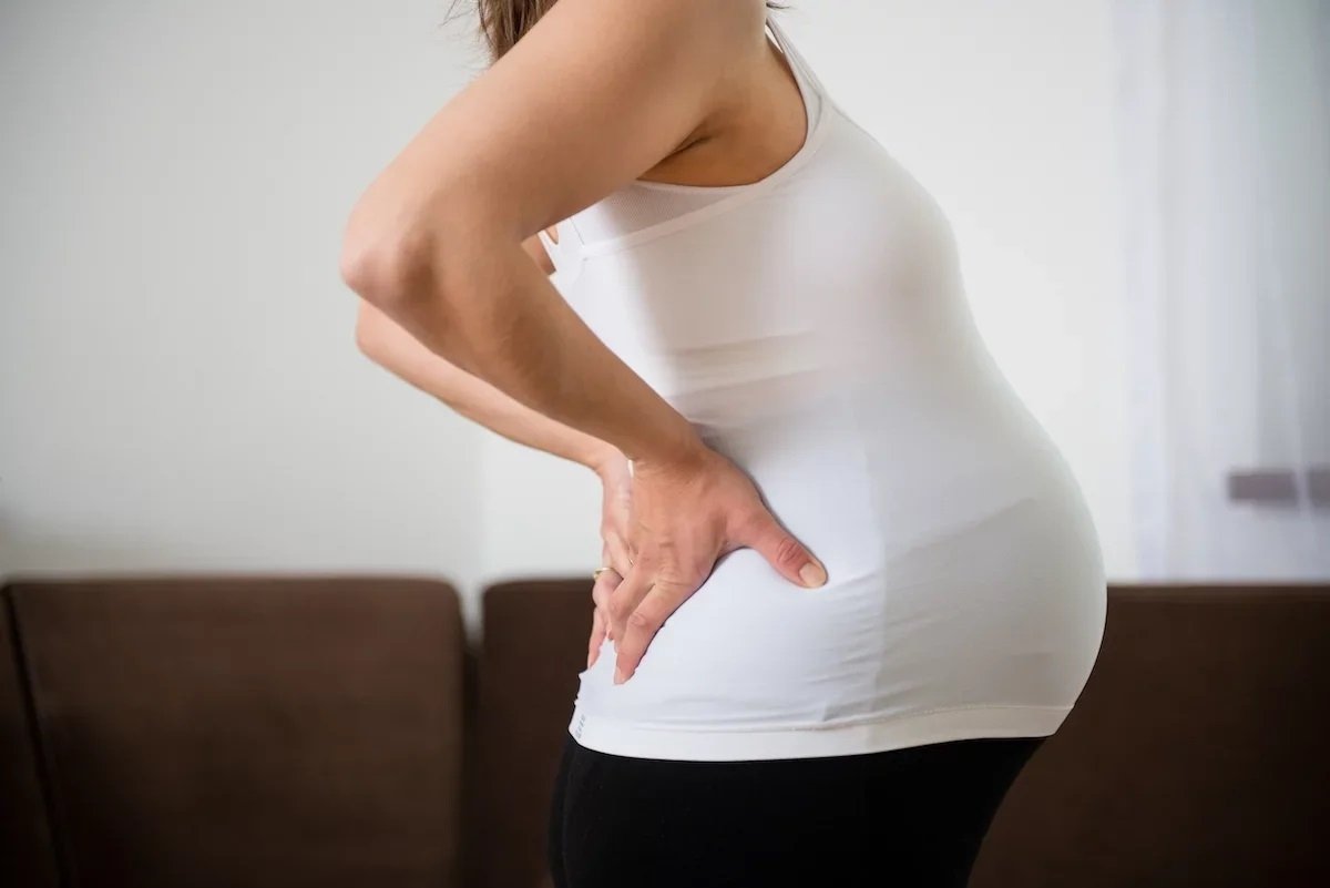 Sakit punggung saat hamil: penyebab dan 8 tips meredakannya_0