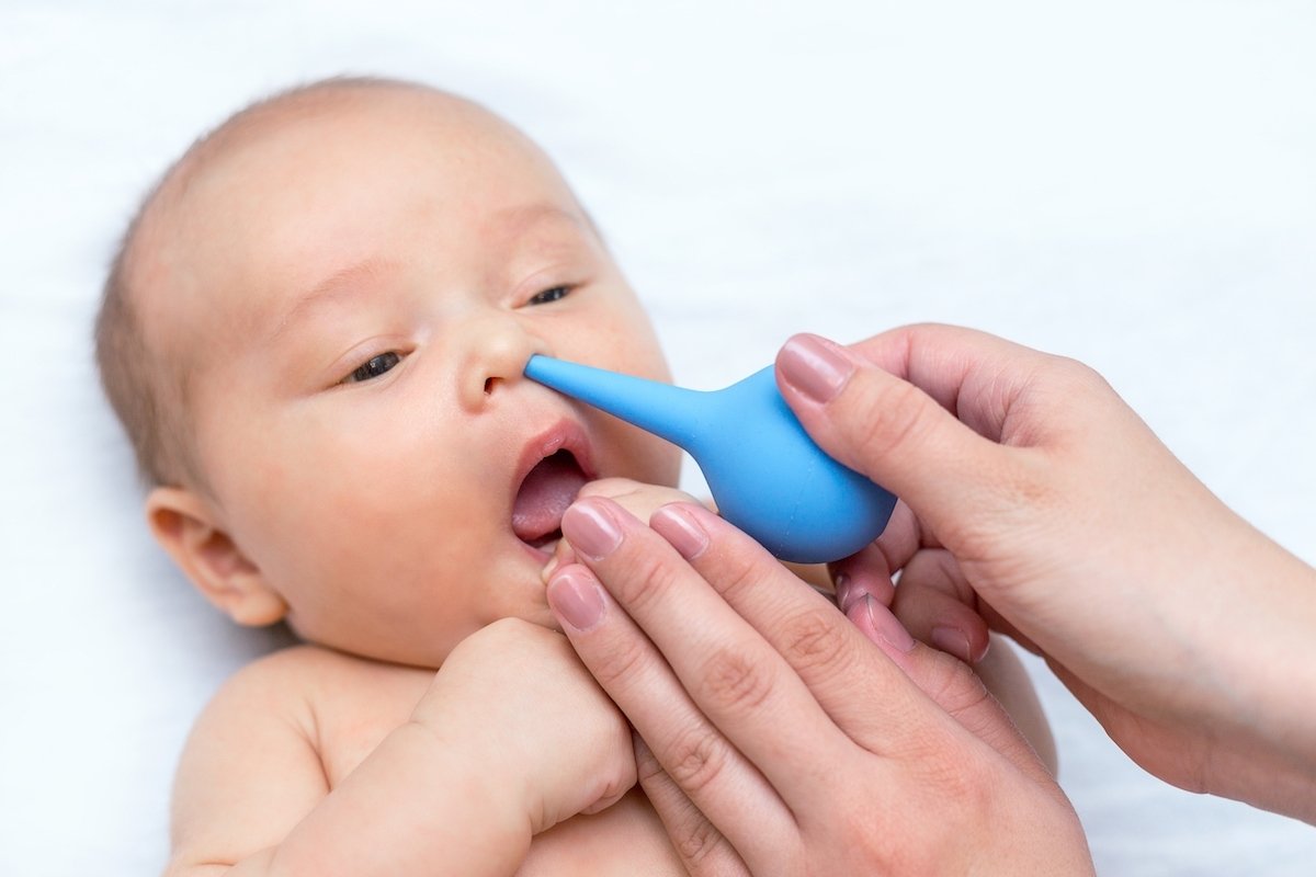 Bayi dengan hidung tersumbat: apa yang harus dilakukan dan penyebab utamanya_0